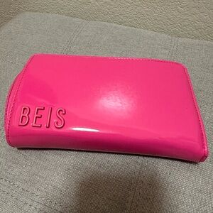 BÉIS x Barbie Travel Wallet